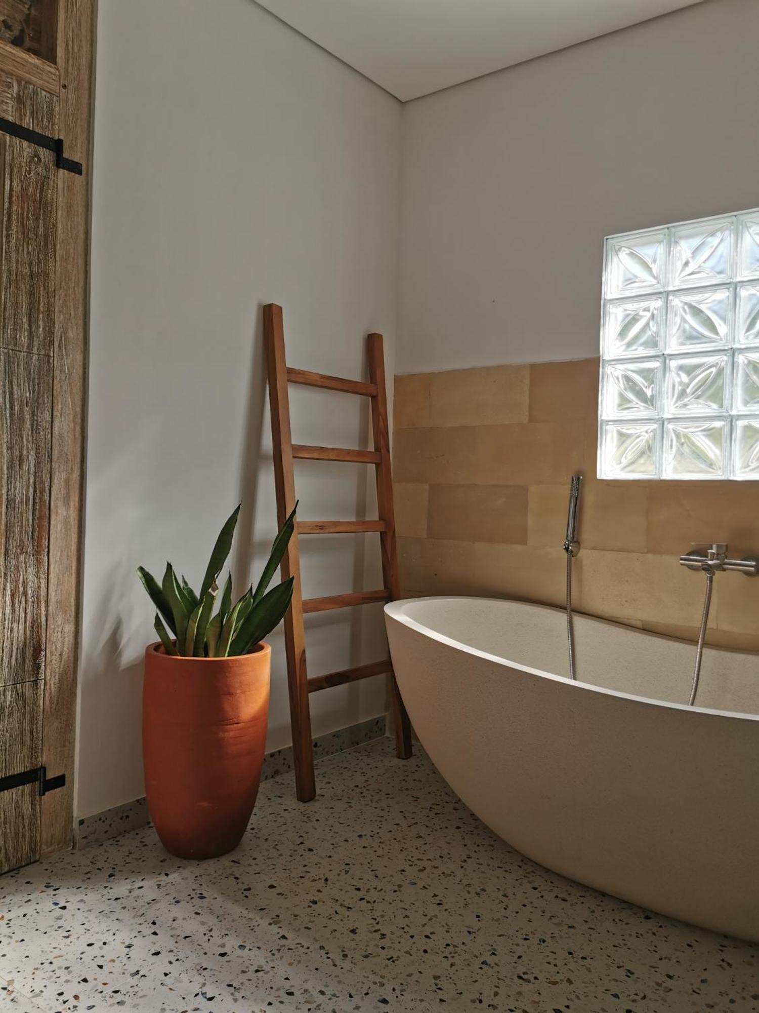 Mirabelle Joglo Village Îles Îles Karimunjawa Chambre photo